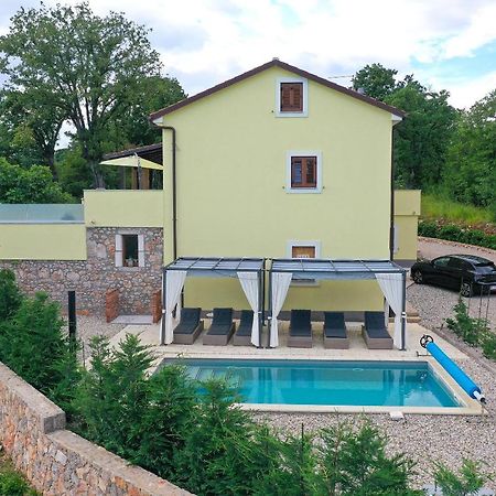 Holiday Home Tos Risika Kültér fotó