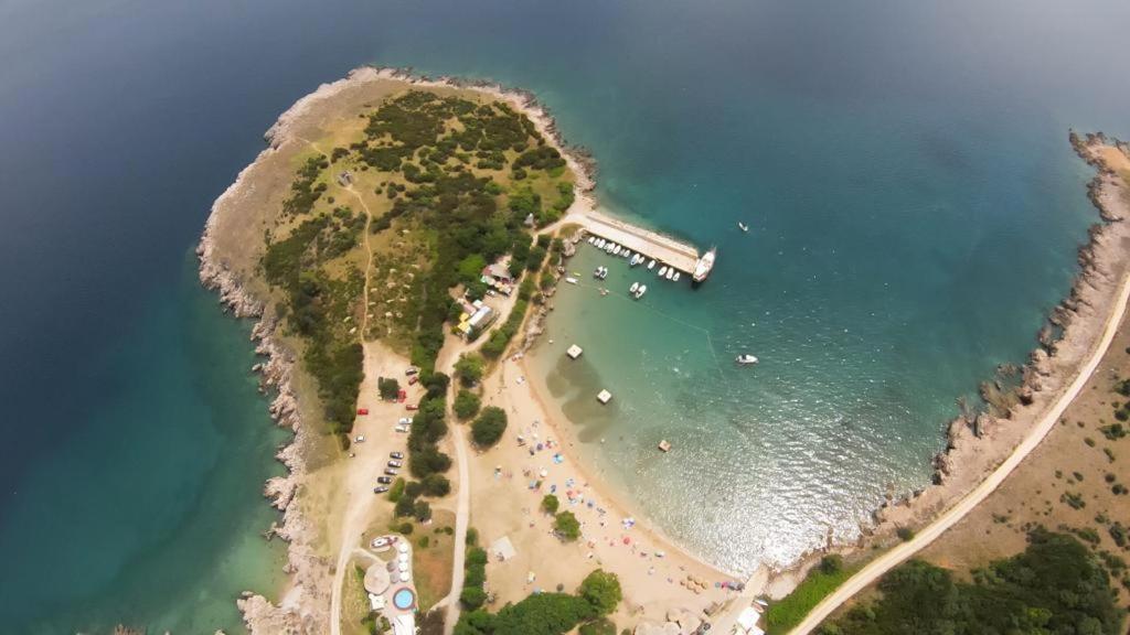 Holiday Home Tos Risika Kültér fotó