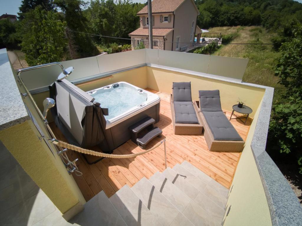 Holiday Home Tos Risika Kültér fotó