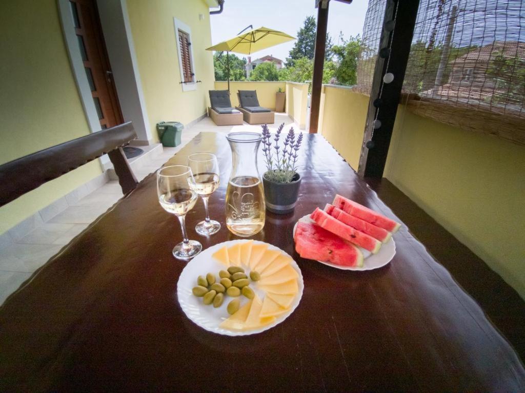 Holiday Home Tos Risika Kültér fotó