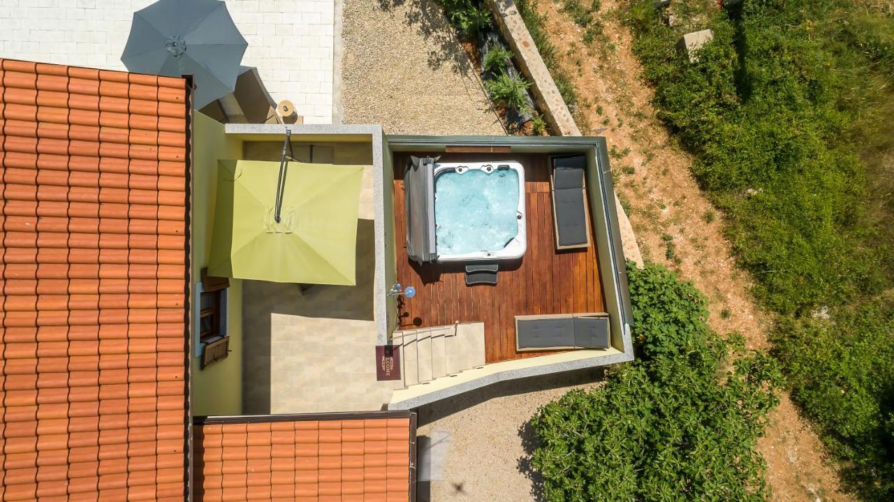 Holiday Home Tos Risika Kültér fotó
