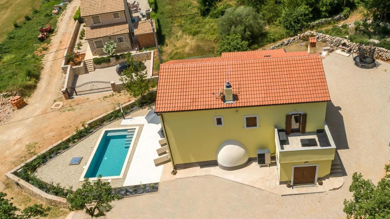 Holiday Home Tos Risika Kültér fotó