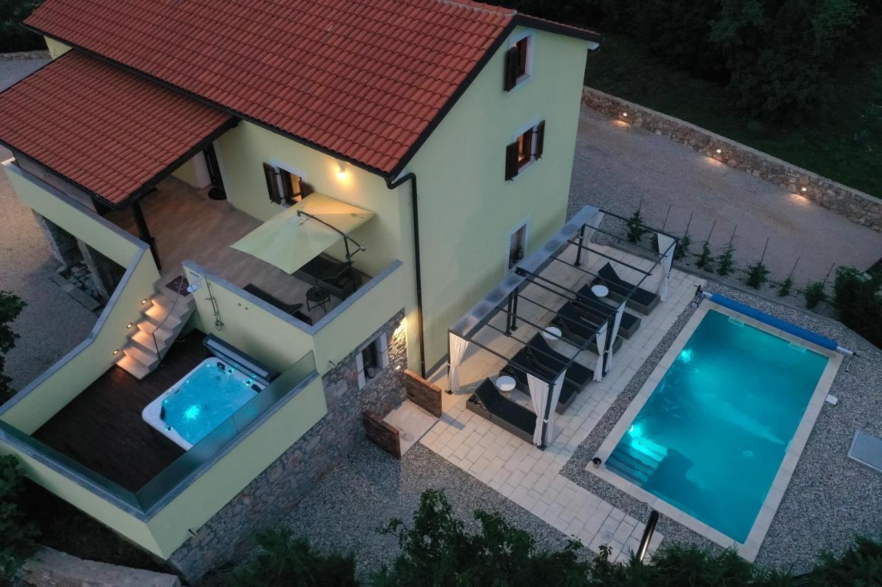 Holiday Home Tos Risika Kültér fotó