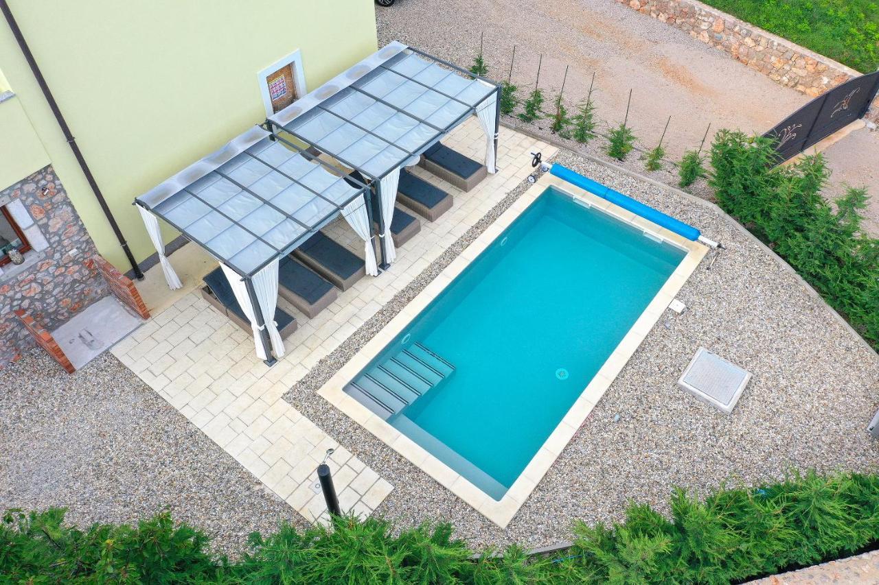 Holiday Home Tos Risika Kültér fotó