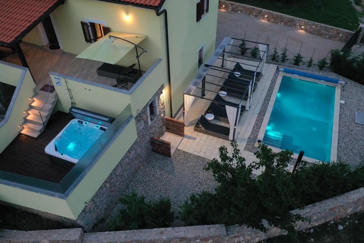 Holiday Home Tos Risika Kültér fotó