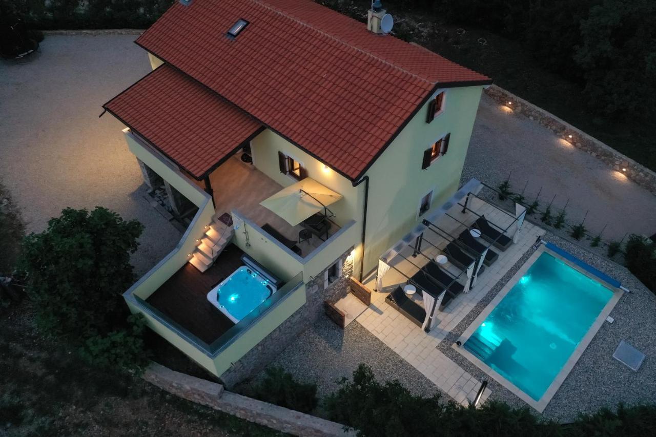 Holiday Home Tos Risika Kültér fotó