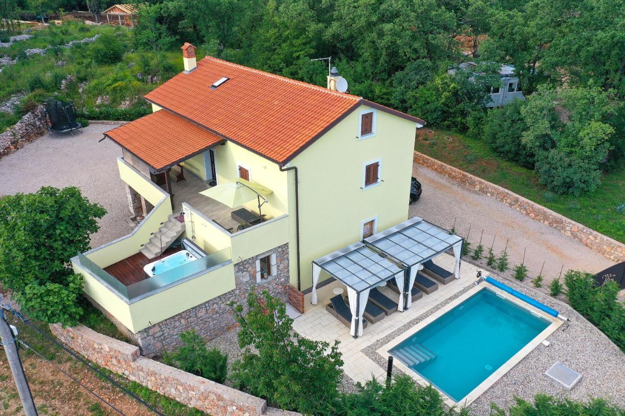 Holiday Home Tos Risika Kültér fotó