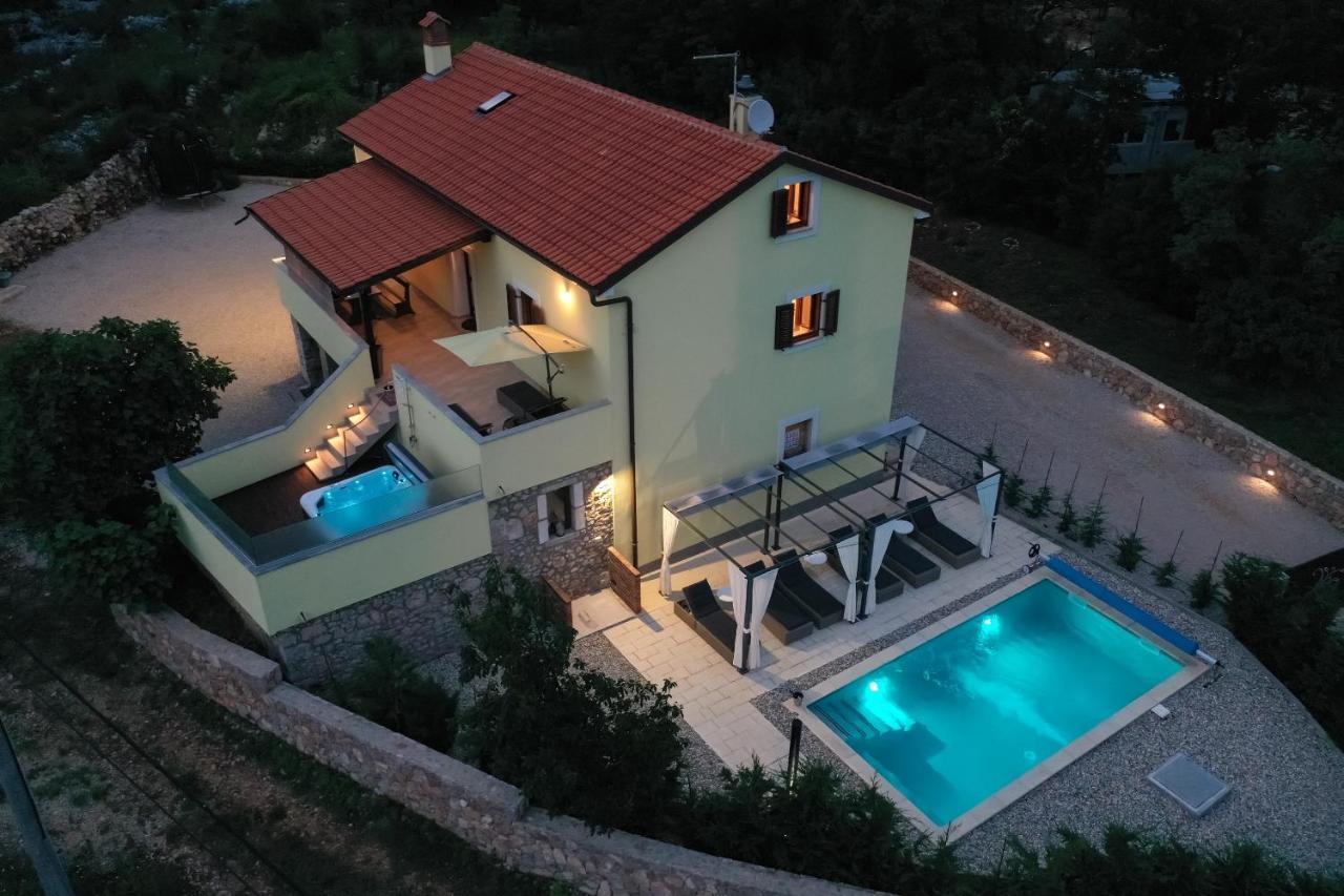 Holiday Home Tos Risika Kültér fotó