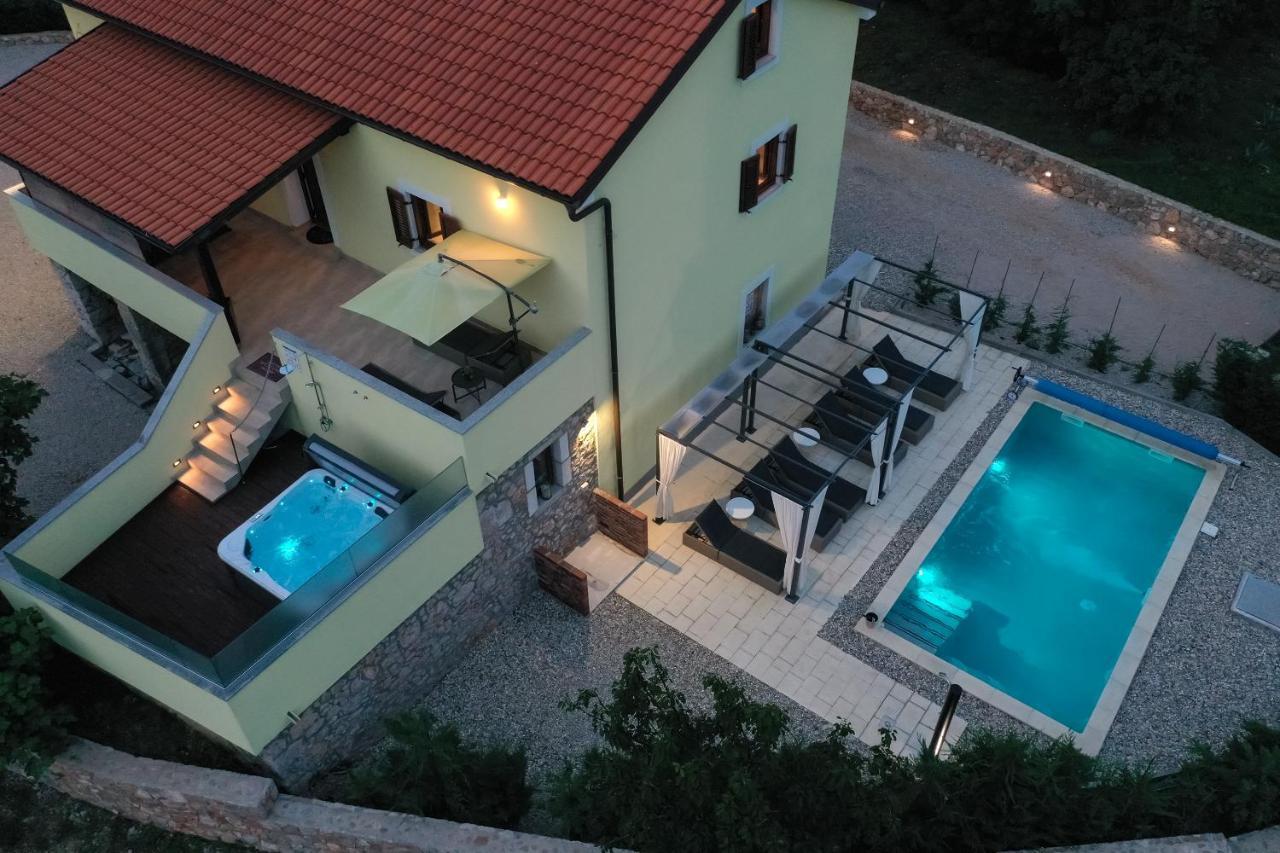 Holiday Home Tos Risika Kültér fotó