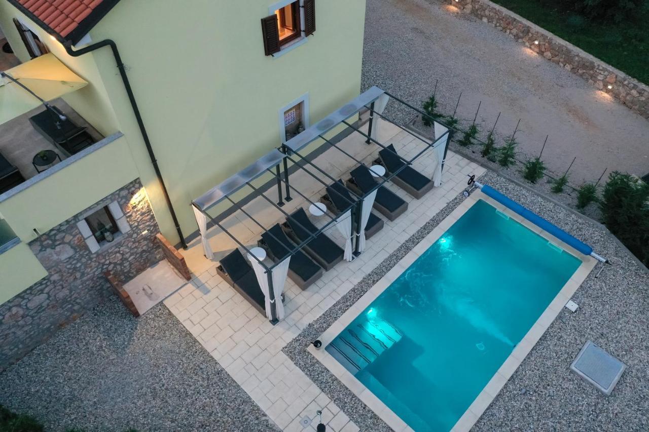 Holiday Home Tos Risika Kültér fotó