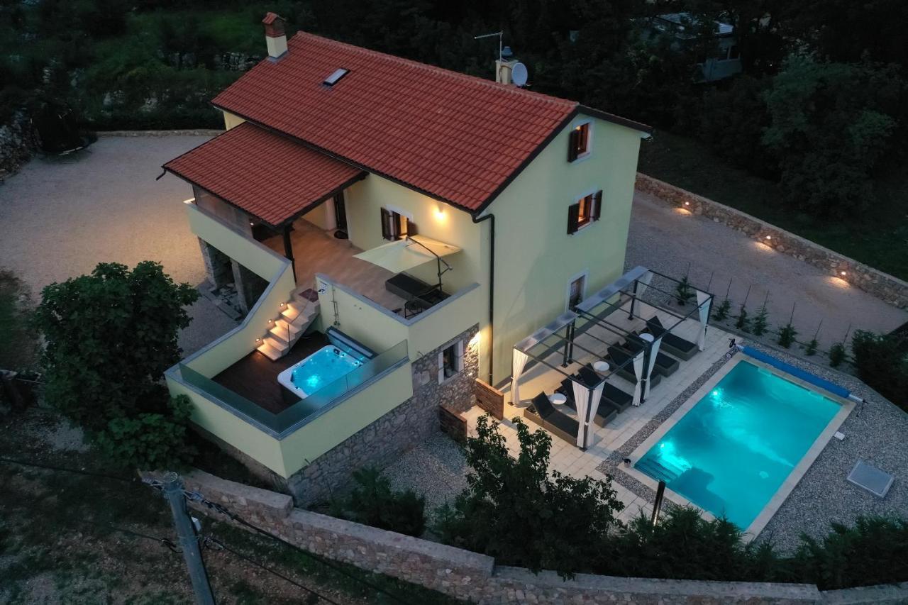 Holiday Home Tos Risika Kültér fotó