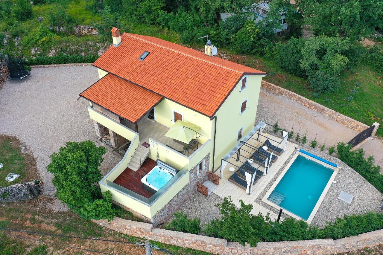 Holiday Home Tos Risika Kültér fotó